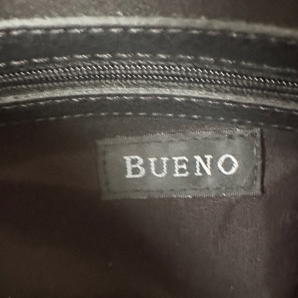 Bueno Classic Black Leather Tote - Picture 2 of 8